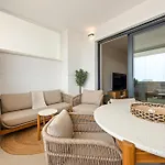 Daire Sea Views *